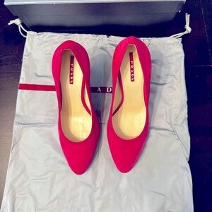 NIB hot pink suede PRADA pumps